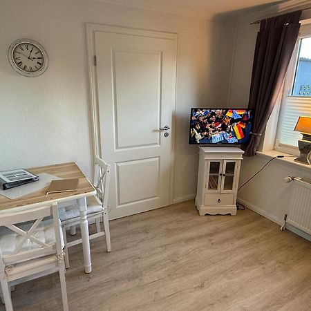 Ferienwohnung „Ole Karkenwech“ Husum-Roedemis Husum  Exteriér fotografie