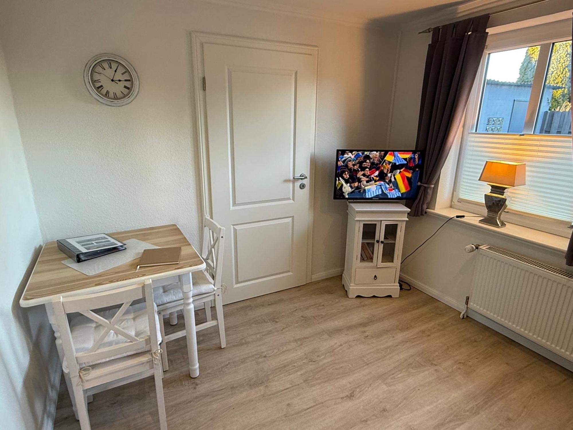 Ferienwohnung „Ole Karkenwech“ Husum-Roedemis Husum  Exteriér fotografie